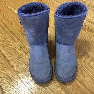 EXTREMELY RARE PURPLE UGGS SIZE 10